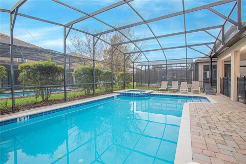 Casa en venta en Davenport, Florida, 6 dormitorios, 310.2 m2 № 1510510 - foto 14