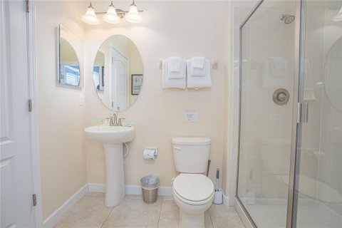 Casa en venta en Davenport, Florida, 6 dormitorios, 310.2 m2 № 1510510 - foto 11