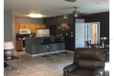 Condo in Seminole, Florida, 2 bedrooms  № 1422912 - photo 6