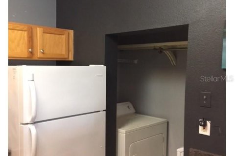 Condo in Seminole, Florida, 2 bedrooms  № 1422912 - photo 8