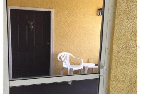 Condo in Seminole, Florida, 2 bedrooms  № 1422912 - photo 3