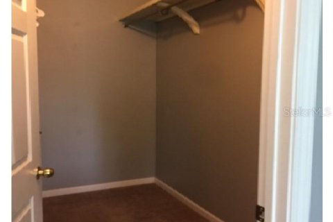 Condo in Seminole, Florida, 2 bedrooms  № 1422912 - photo 13