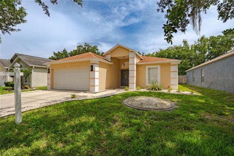 House in Tampa, Florida 3 bedrooms, 151.62 sq.m. № 2133236 - photo 3