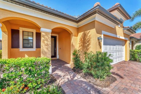House in Venice, Florida 2 bedrooms, 176.51 sq.m. № 1718412 - photo 1