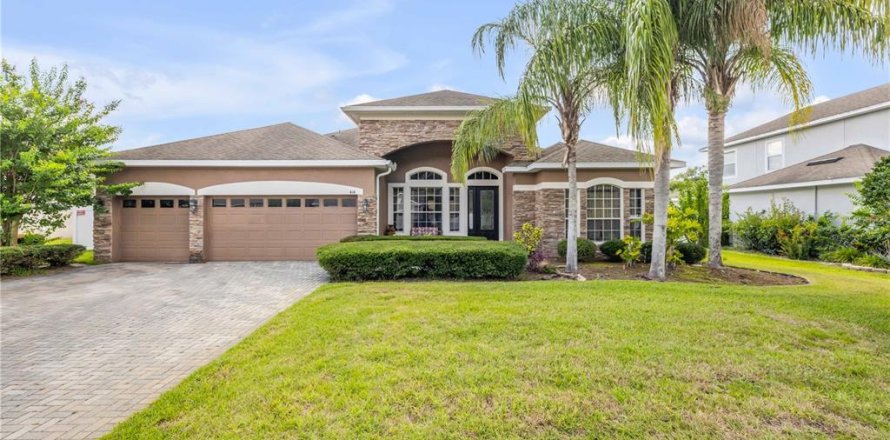 House in DeLand, Florida 4 bedrooms, 237.27 sq.m. № 1883532
