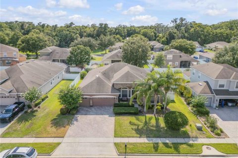 House in DeLand, Florida 4 bedrooms, 237.27 sq.m. № 1883532 - photo 27