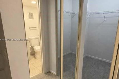 Купить кондоминиум в Плантация, Флорида 2 спальни, 88.44м2, № 2085798 - фото 5