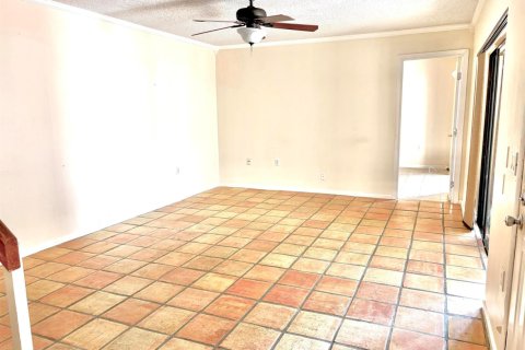 Townhouse in Palm Beach Gardens, Florida 2 bedrooms, 138.24 sq.m. № 2086974 - photo 2