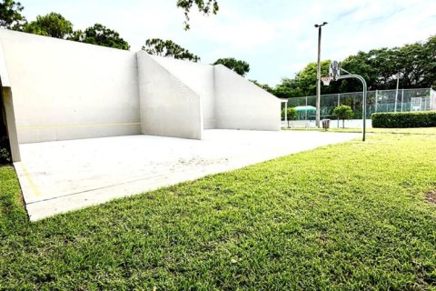 Townhouse in Palm Beach Gardens, Florida 2 bedrooms, 138.24 sq.m. № 2086974 - photo 18