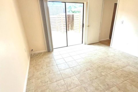 Townhouse in Palm Beach Gardens, Florida 2 bedrooms, 138.24 sq.m. № 2086974 - photo 14
