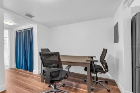 Condo in Maitland, Florida, 1 bedroom № 2143090 - photo 10