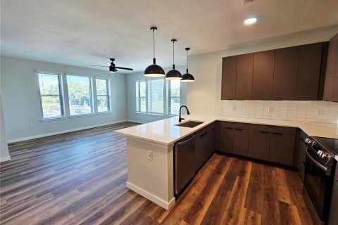 Apartamento en alquiler en Tampa, Florida, 3 dormitorios, 138.05 m2 № 1841470 - foto 4