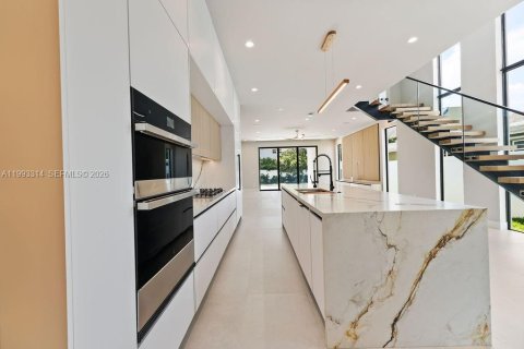 Adosado en venta en Fort Lauderdale, Florida, 3 dormitorios, 243.68 m2 № 2062816 - foto 14