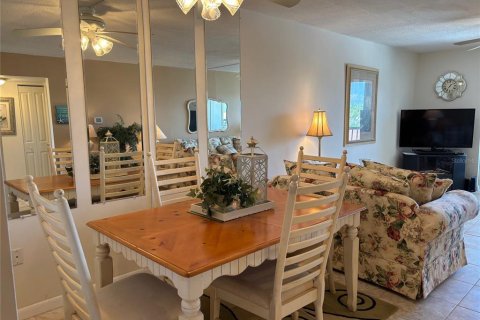 Copropriété à vendre à Clearwater, Floride: 2 chambres, 80.36 m2 № 1779071 - photo 5