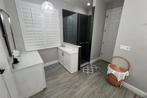 House in Orlando, Florida 4 bedrooms, 240.06 sq.m. № 1718522 - photo 10