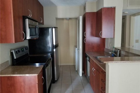 Copropriété à louer à Orlando, Floride: 2 chambres, 90.21 m2 № 1778454 - photo 2
