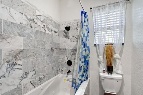 Villa ou maison à vendre à Port Charlotte, Floride: 3 chambres, 204.76 m2 № 1722224 - photo 21