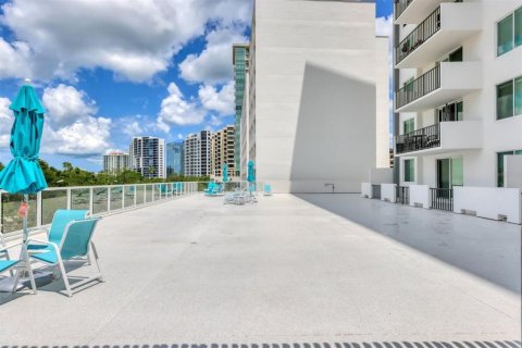 Copropriété à vendre à Sarasota, Floride: 2 chambres, 111.48 m2 № 2092902 - photo 30