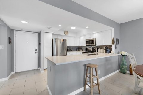 Copropriété à vendre à Sarasota, Floride: 2 chambres, 111.48 m2 № 2092902 - photo 5