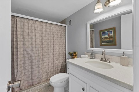 Copropriété à vendre à Sarasota, Floride: 2 chambres, 111.48 m2 № 2092902 - photo 19