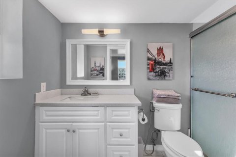 Copropriété à vendre à Sarasota, Floride: 2 chambres, 111.48 m2 № 2092902 - photo 14