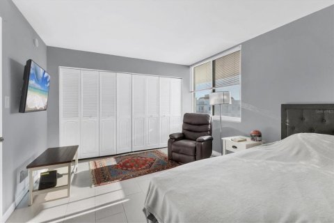 Copropriété à vendre à Sarasota, Floride: 2 chambres, 111.48 m2 № 2092902 - photo 18