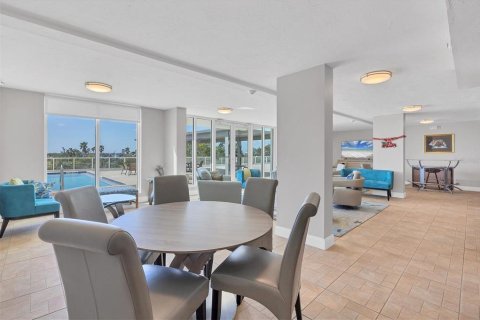 Copropriété à vendre à Sarasota, Floride: 2 chambres, 111.48 m2 № 2092902 - photo 23