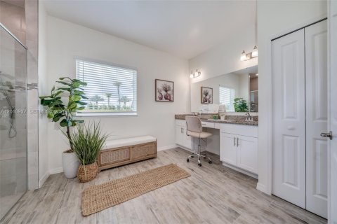 Casa en venta en Port St. Lucie, Florida, 3 dormitorios, 184.69 m2 № 2074674 - foto 28