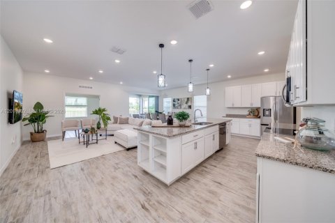 Casa en venta en Port St. Lucie, Florida, 3 dormitorios, 184.69 m2 № 2074674 - foto 13