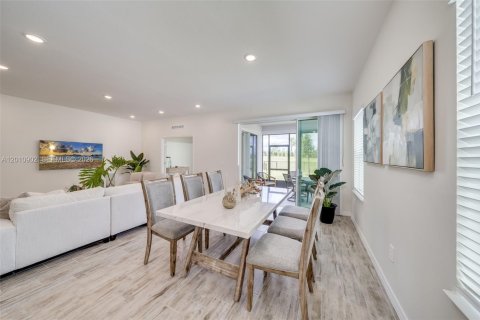 Casa en venta en Port St. Lucie, Florida, 3 dormitorios, 184.69 m2 № 2074674 - foto 11