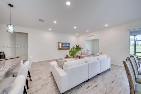 Casa en venta en Port St. Lucie, Florida, 3 dormitorios, 184.69 m2 № 2074674 - foto 21