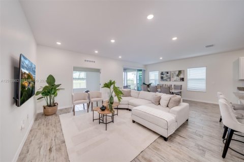 Casa en venta en Port St. Lucie, Florida, 3 dormitorios, 184.69 m2 № 2074674 - foto 20