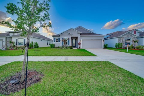 Casa en venta en Port St. Lucie, Florida, 3 dormitorios, 184.69 m2 № 2074674 - foto 4