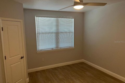 Condo in Largo, Florida, 2 bedrooms № 2215601 - photo 20