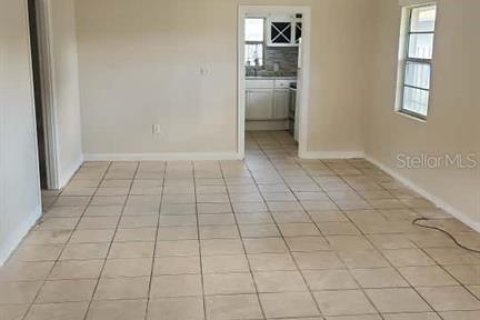 Casa en alquiler en Orlando, Florida, 3 dormitorios, 117.8 m2 № 2148487 - foto 6