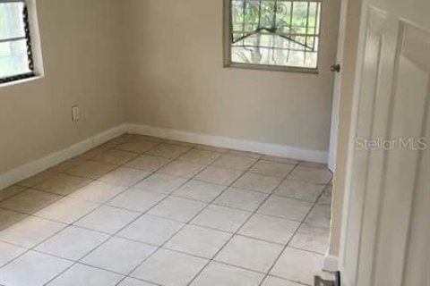 Casa en alquiler en Orlando, Florida, 3 dormitorios, 117.8 m2 № 2148487 - foto 12