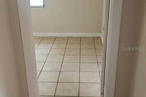 Casa en alquiler en Orlando, Florida, 3 dormitorios, 117.8 m2 № 2148487 - foto 9