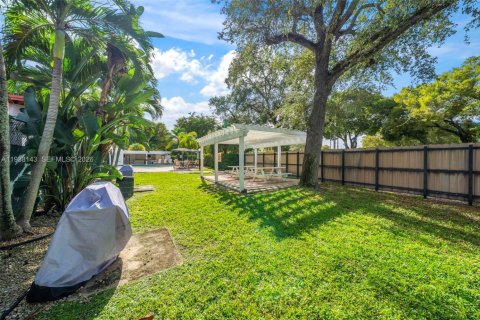 Condo in Miami, Florida, 2 bedrooms  № 1996030 - photo 22