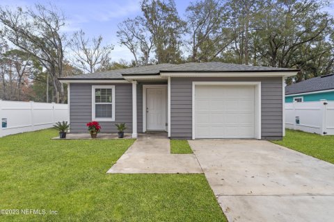 House in Baldwin, Florida 3 bedrooms, 125.42 sq.m. № 891587 - photo 1