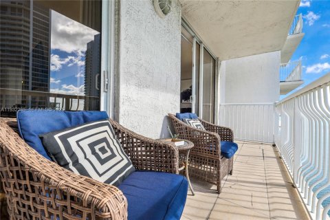 Copropriété à vendre à Miami, Floride: 1 chambre, 76.64 m2 № 1994650 - photo 10