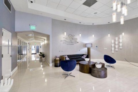 Copropriété à vendre à Miami, Floride: 1 chambre, 76.64 m2 № 1994650 - photo 27