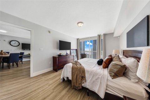 Copropriété à vendre à Miami, Floride: 1 chambre, 76.64 m2 № 1994650 - photo 14