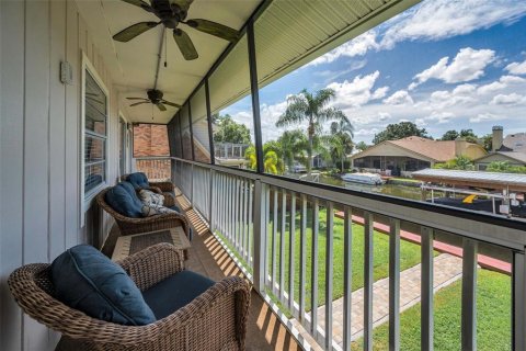 House in Palm Harbor, Florida 3 bedrooms, 140.19 sq.m. № 1907351 - photo 22