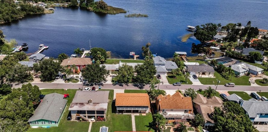 Villa ou maison à Palm Harbor, Floride 3 chambres, 140.19 m2 № 1907351