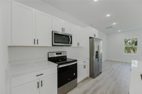Купить виллу или дом в Окала, Флорида 8 комнат, 170.29м2, № 1806581 - фото 13
