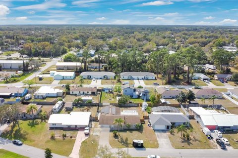 House in Edgewater, Florida 3 bedrooms, 211.82 sq.m. № 2102930 - photo 30