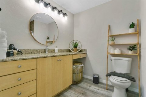 House in Edgewater, Florida 3 bedrooms, 211.82 sq.m. № 2102930 - photo 19