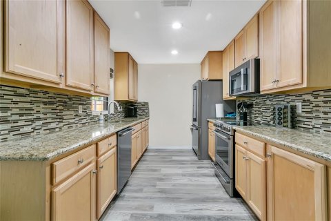 House in Edgewater, Florida 3 bedrooms, 211.82 sq.m. № 2102930 - photo 7