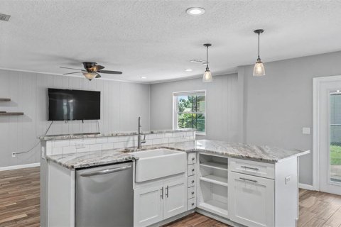 Casa en venta en Lakeland, Florida, 3 dormitorios, 209.03 m2 № 2223647 - foto 13