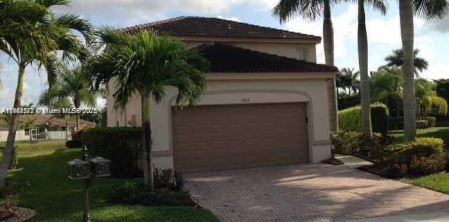 Villa ou maison à Weston, Floride 4 chambres, 208.1 m2 № 1890810